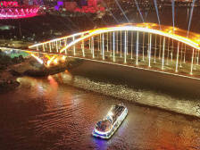 多图！佛山首个夜游项目今夜在三龙湾首航