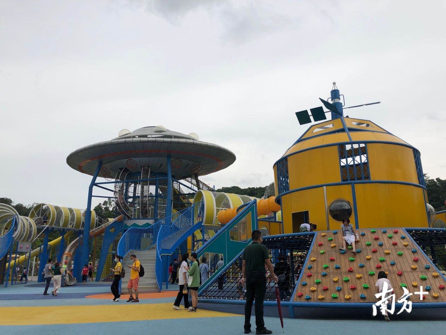江门儿童公园。杨兴乐 摄