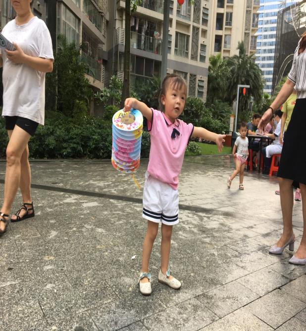 社区|【回顾】我们的节日·中秋节—— 大新社区“情暖聚中秋 和睦邻里情”迎中秋节猜灯谜活动暨“文明养宠”、“摩电整治”宣传活动