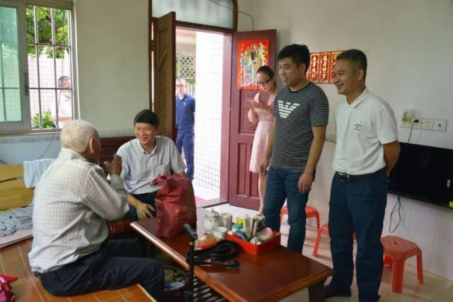 生活|慰问困难党员 传递真情关怀