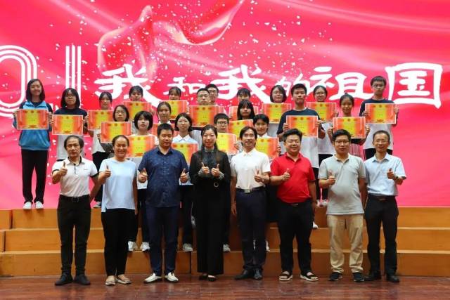 祖国|扬青春之律吕，赞祖国之辉煌｜三水中学举行2020年我和我的祖国合唱比赛