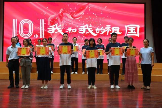 祖国|扬青春之律吕，赞祖国之辉煌｜三水中学举行2020年我和我的祖国合唱比赛
