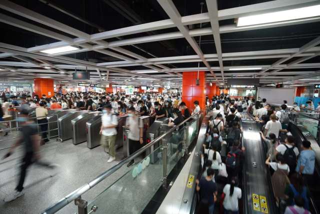 1039万人次! 广州地铁客流创疫情以来新高，今天延迟1小时收车