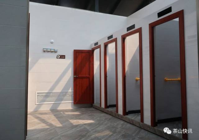 厕所|乡村公厕变高颜值网红打卡地！茶山推进厕所革命让游客更舒心！