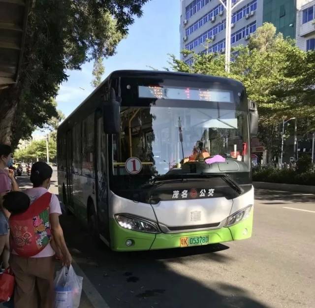坚守|辛苦了!国庆长假,这些可爱的人仍坚守岗位!
