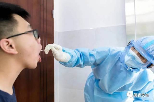 坚守|辛苦了！国庆长假，这些可爱的人仍坚守岗位！