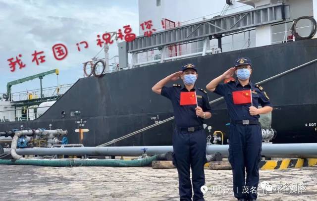 坚守|辛苦了！国庆长假，这些可爱的人仍坚守岗位！