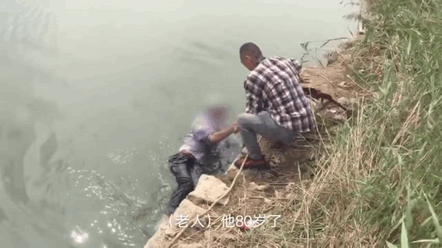 王恒烨|13岁少年试飞无人机发现老人落水!接下来的操作简直666!