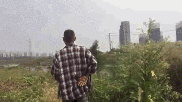 王恒烨|13岁少年试飞无人机发现老人落水!接下来的操作简直666!