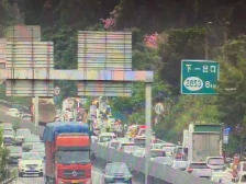 @深圳人：回程车流高峰已到，各位驾驶员请谨慎驾驶