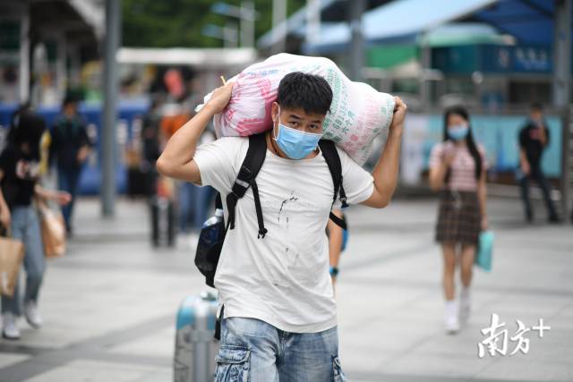 返程小高峰“人从众”？天河客运站有点不一样
