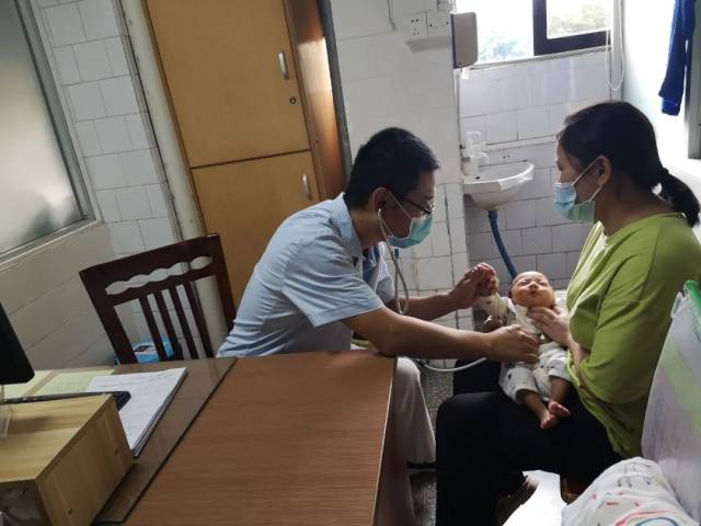 人员|坚守岗位是端州“白衣天使”对祖国最长情的告白