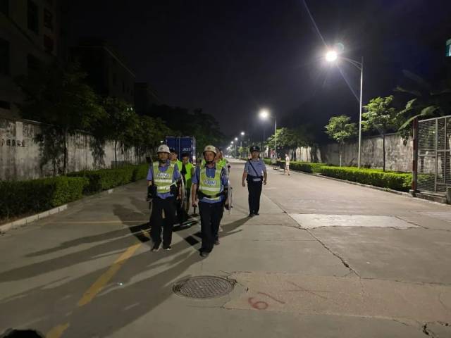 蜀黍|平安｜原来，假期里警察蜀黍在背后做了这些事情......