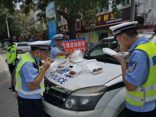 蜀黍|平安｜原来，假期里警察蜀黍在背后做了这些事情......