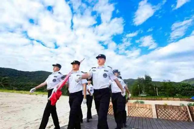沙滩|西涌沙滩五星红旗飘扬，沙滩露营活动你来了吗？