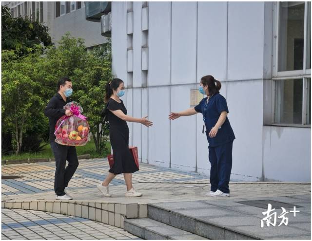 敏敏|多图｜中山新冠肺炎危重症患者首次回访！感谢白衣天使