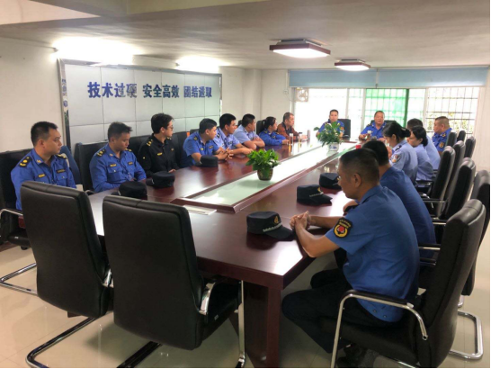 县城|国庆中秋期间,连南城管“不打烊”