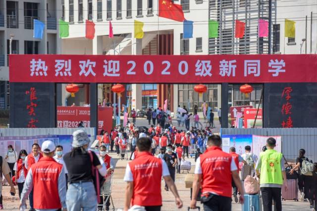 广州|大湾区科创大赛特约·南方+早班车 | 全国第一！广东提前超额完成今年5G网络建设任务！