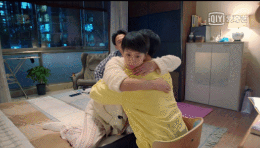 孩子|14岁男生跳楼身亡：?夺走孩子命的，不是妈妈那两巴掌