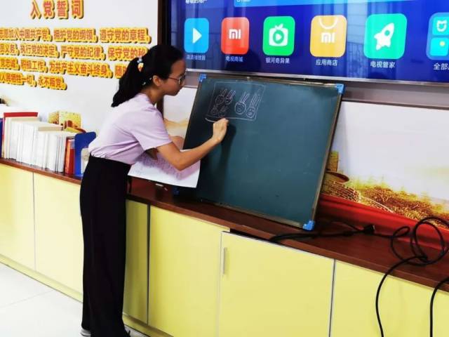 老师|【上品教育】以赛促成长——记上东小学数学科组青年教师素养大赛