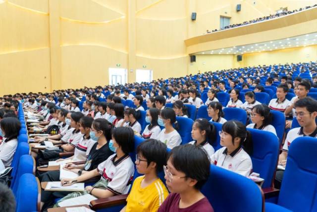 老师|【茂一·通讯】梦想与感恩同行，青春与奋斗同铸 一一2021届五校联考表彰会暨高考备考励志宣讲会