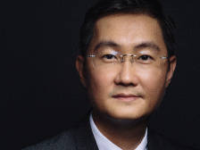 腾讯马化腾：让更多深圳企业成为全球创新典范|40年40人