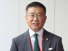 雅昌文化集团董事长万捷：让每一个特区人都非常振奋