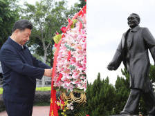 习近平向深圳莲花山公园邓小平同志铜像敬献花篮