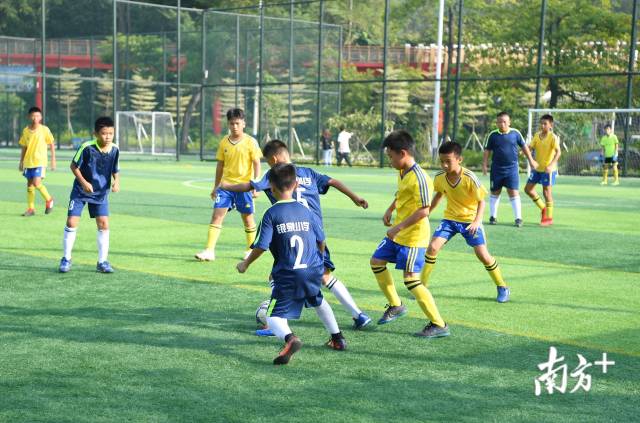 江海区|银泉小学夺得江海区校园足球赛小学男女组“双冠王”