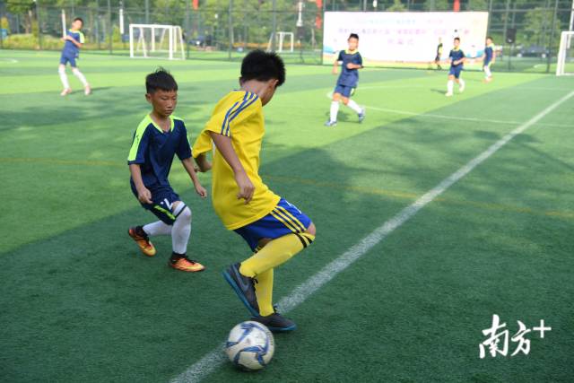 江海区|银泉小学夺得江海区校园足球赛小学男女组“双冠王”