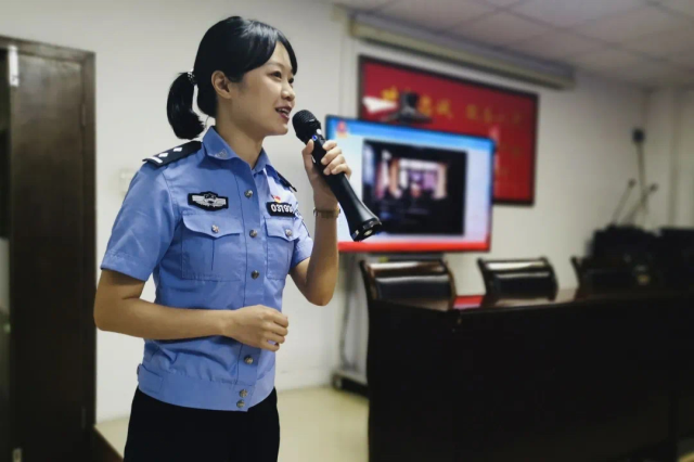 day|警队爱情故事：谢谢你，抽空和我领了个证！