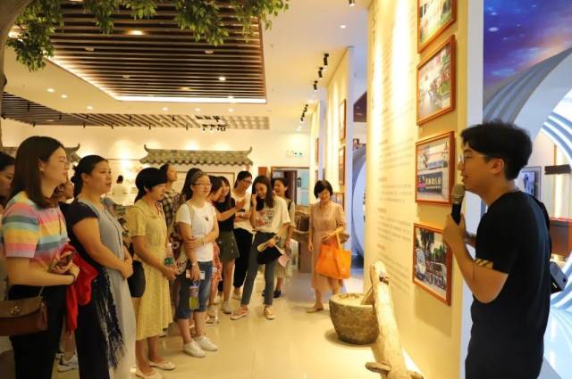 参观|走进文明古村，沐浴紫南乡风——记紫南小学全体教师参观紫南村之旅