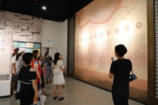 参观|走进文明古村，沐浴紫南乡风——记紫南小学全体教师参观紫南村之旅