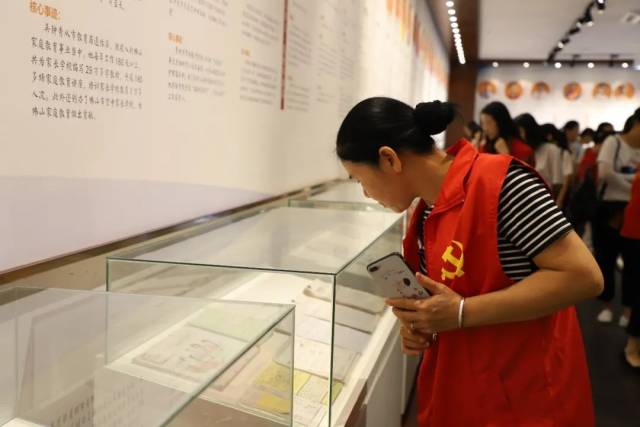 参观|走进文明古村，沐浴紫南乡风——记紫南小学全体教师参观紫南村之旅