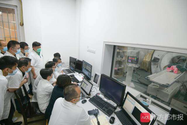 治疗|治疗帕金森无需开颅！佛山中医院磁波刀治疗开创华南首例应用