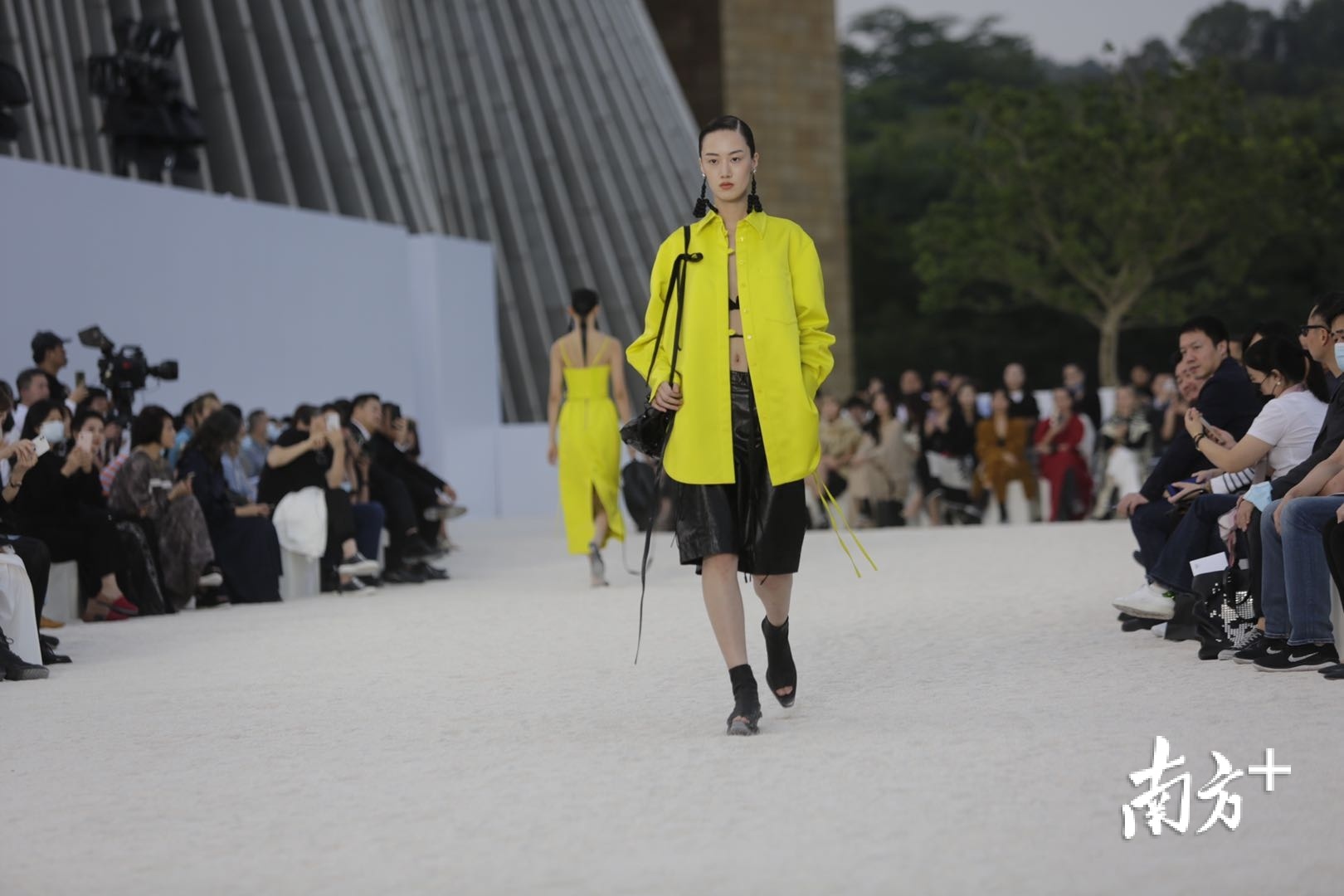 2021深圳时装周全新启幕！