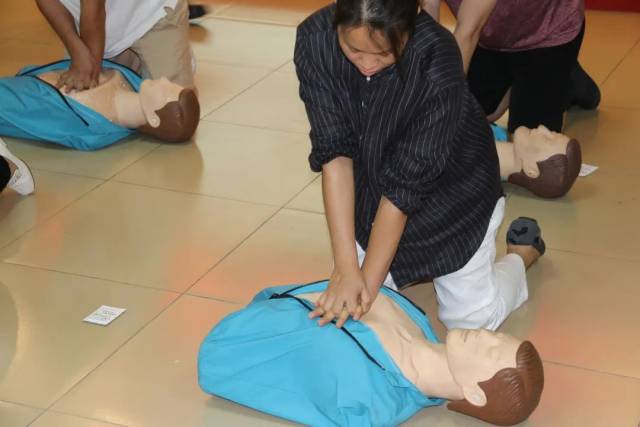 学校|桂城街道 | 记海三路小学第三届校级家长委员会聘任暨家委培训活动