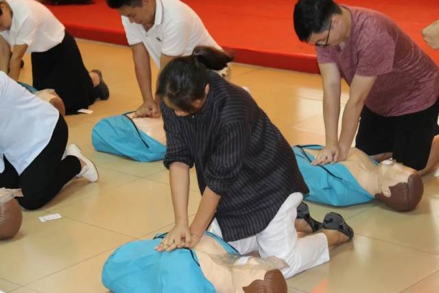 学校|桂城街道 | 记海三路小学第三届校级家长委员会聘任暨家委培训活动