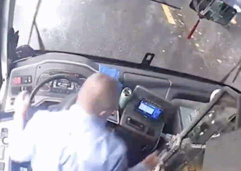 大伯|快！人命关天！