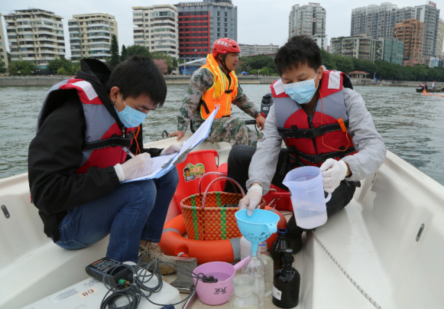 演习|打造船畅桥安善美韶关 | 我市开展水上突发事件应急演习