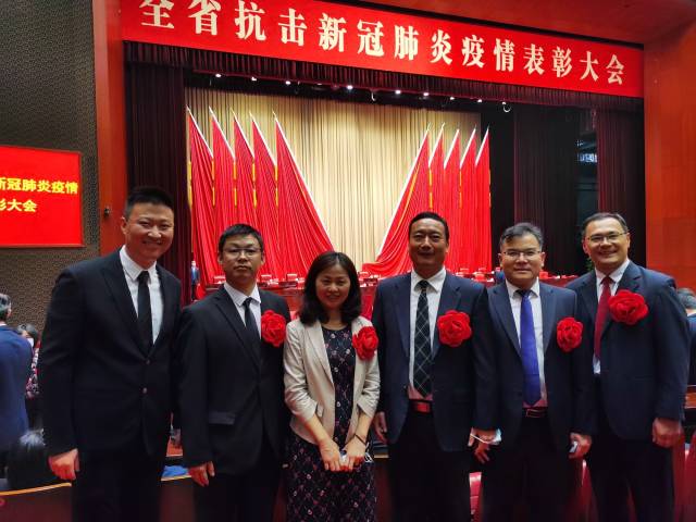 医院|向英雄集体致敬，这是属于省二医人的战“疫”荣光！