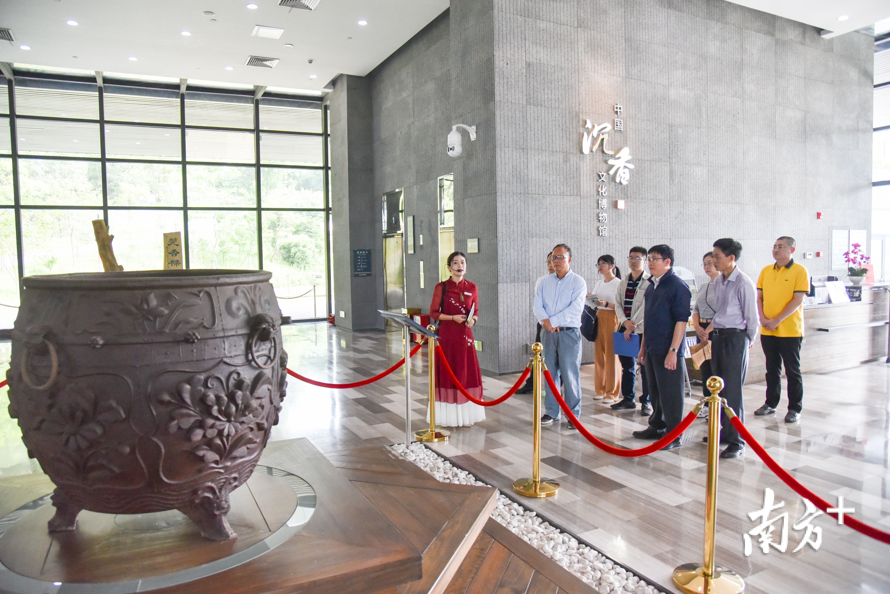 第二届广东十大美丽乡村系列评选活动实地考察组在寮步镇进行考察。