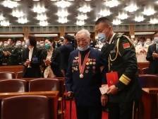 今天上午，这3个场景格外触动人心！