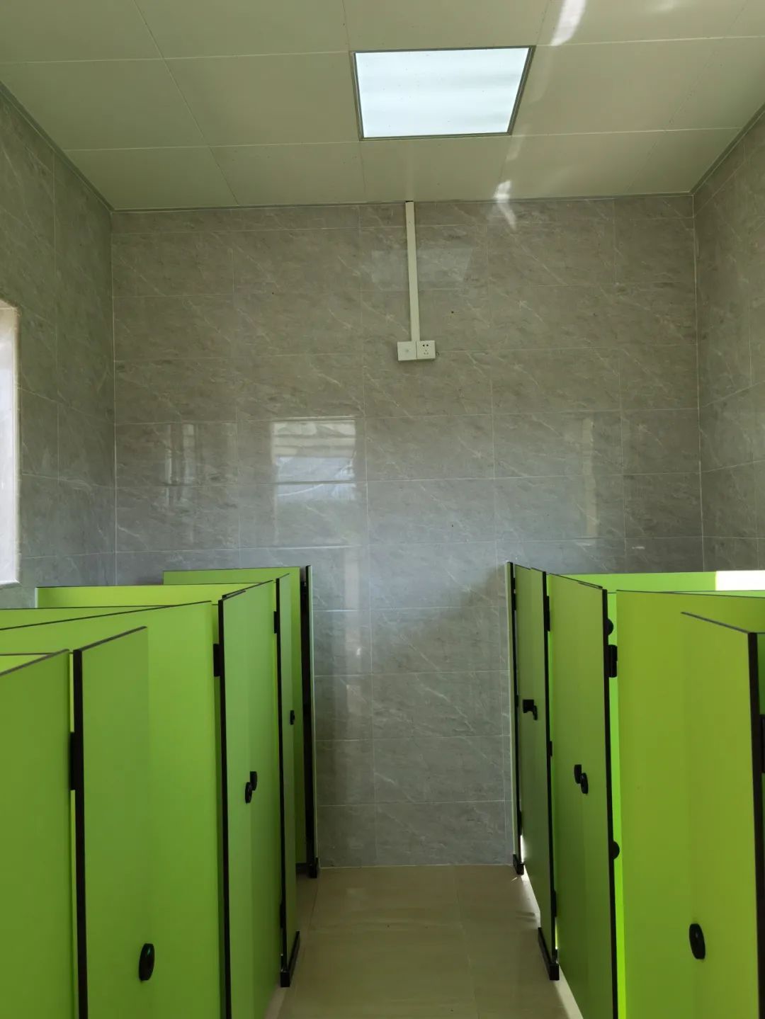 东围小学 东围小学