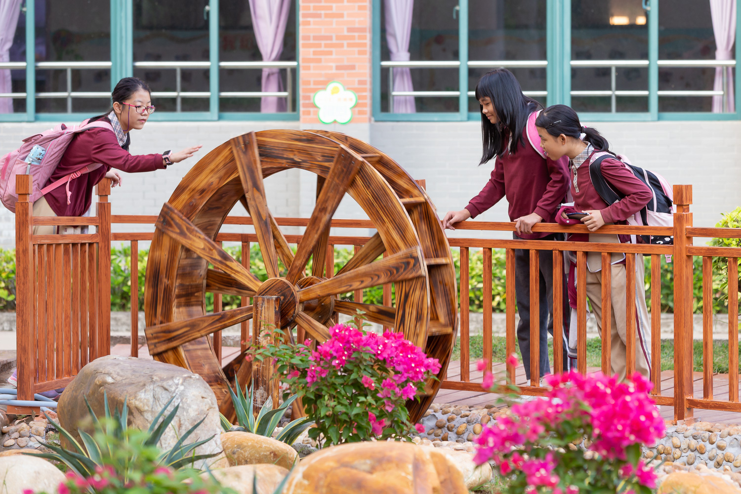 香洲杨匏安纪念学校学子风采。
