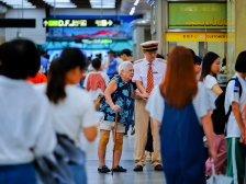 视频 | 广佛地铁十年，市民眼中的变变变