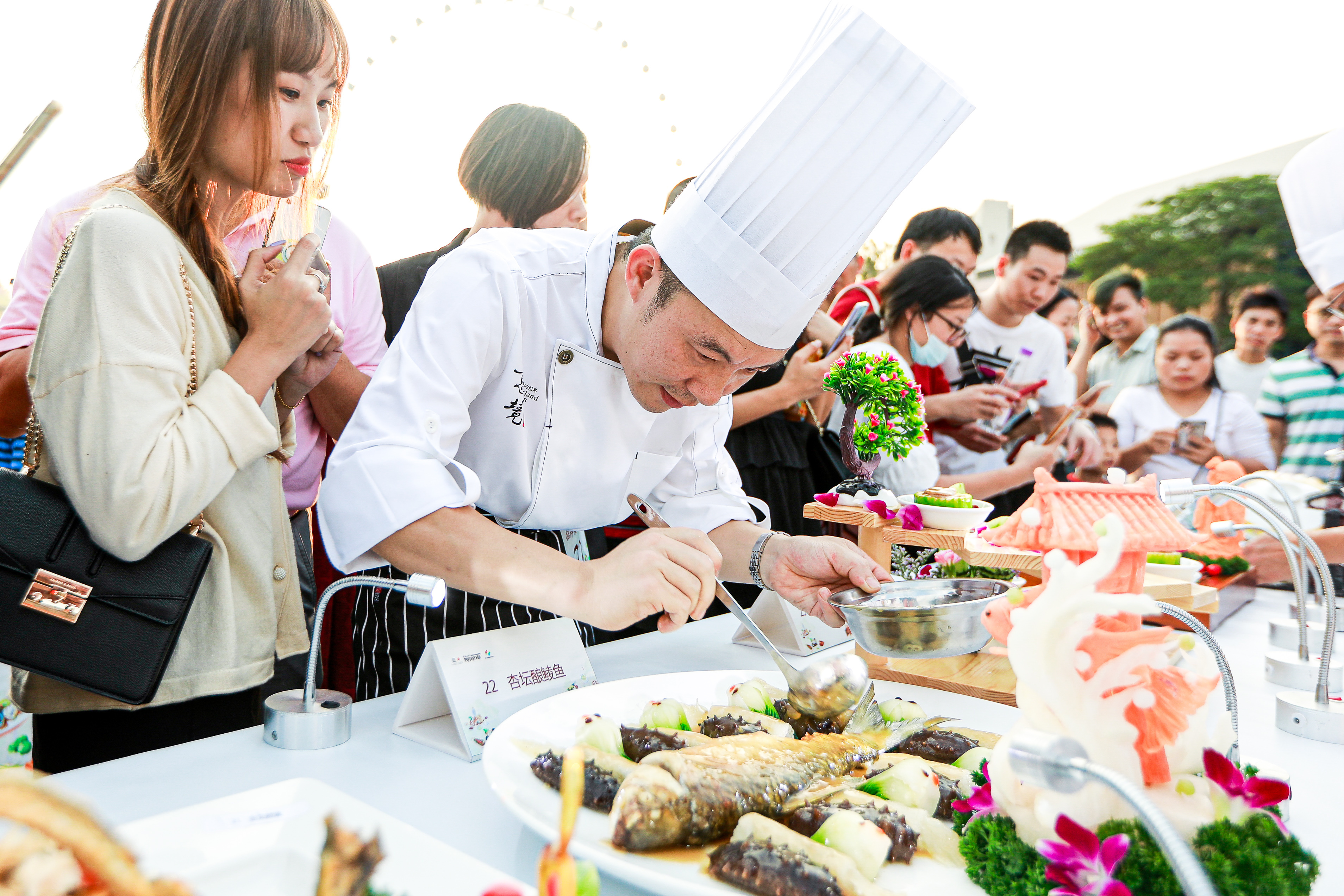 顺德美食文化周上,顺德厨师们将上演厨艺和创意比拼 资料图片