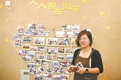“益企啡吧”的店长朱有萍。