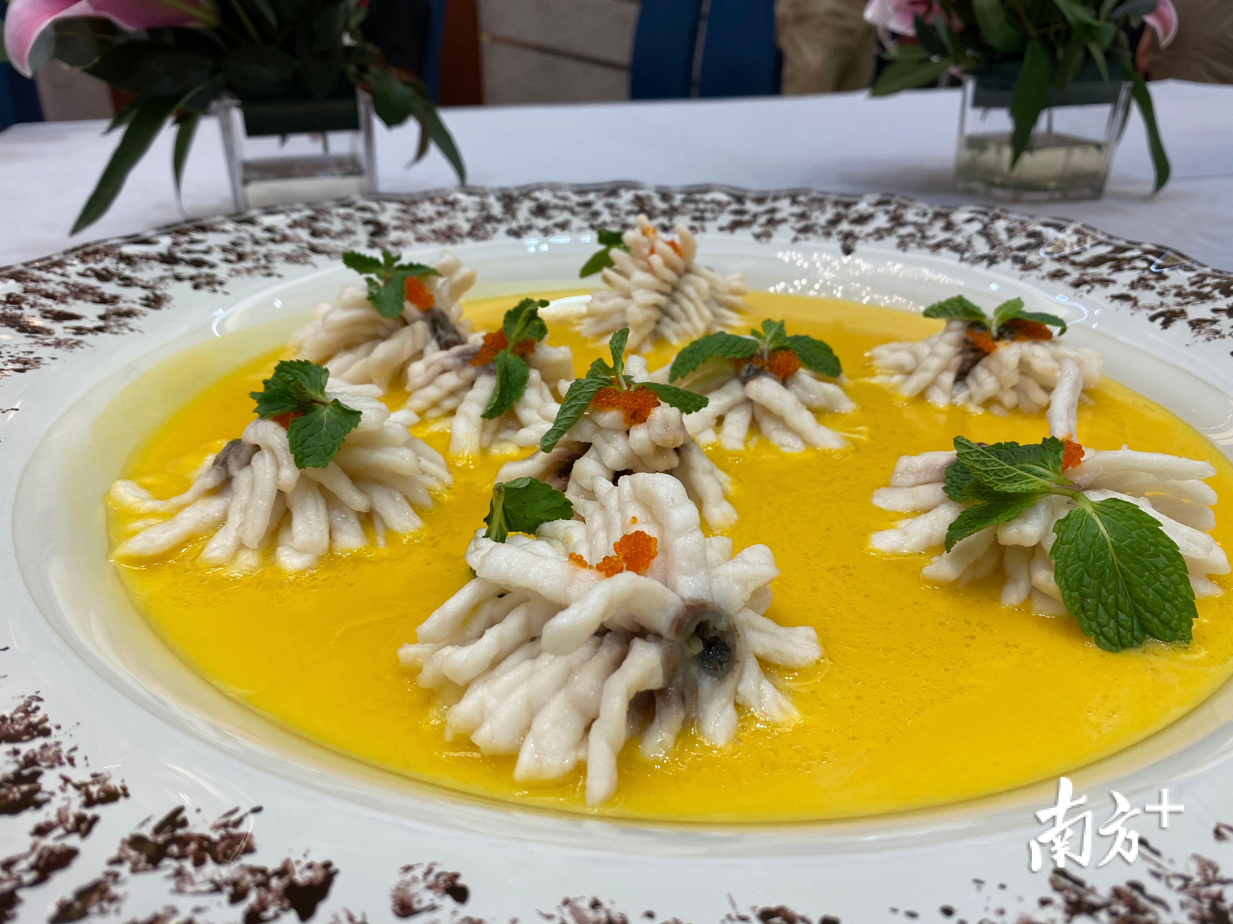 菜品:金汤菊花鱼