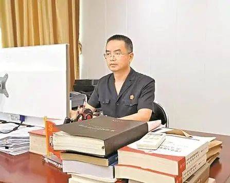 刘志勇:脚踏实地行稳致远的特区法官【政法群英榜】_南方plus_南方+